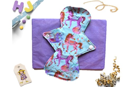 Buy  Single Cloth Pad Unicorn Drops Light now using this page